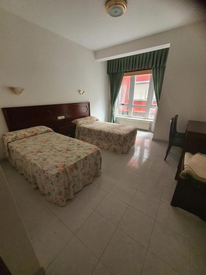Hotel Flor De Loto Ordes Exterior foto